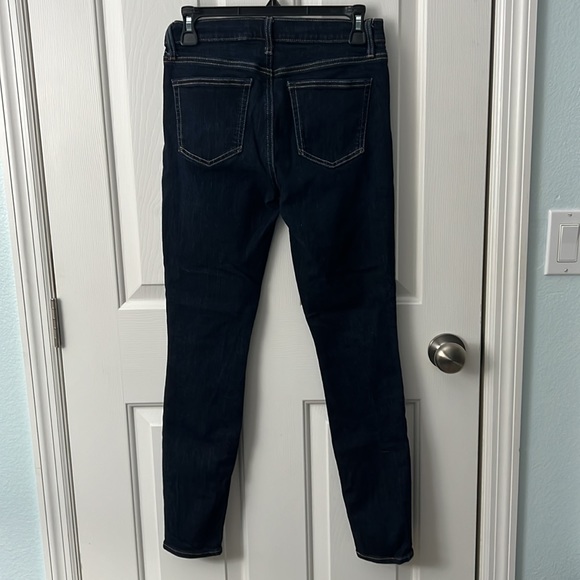GAP True Skinny Dark Wash Jeans 34 R S NWOT - Picture 2 of 6